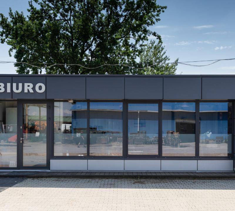 Bürocontainer 60m², mit den Maßen 12,0 x 5,0 x 3,2m